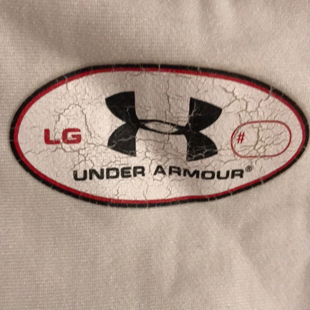 White UnderArmour L - Picture 3 of 3